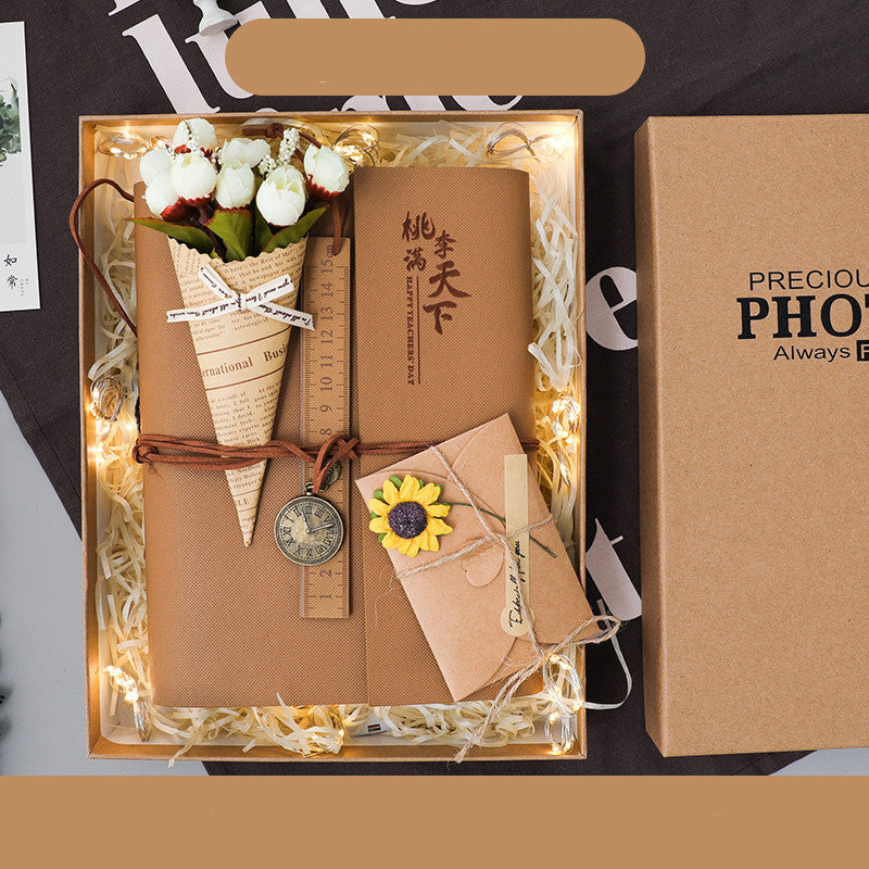 Kraft Paper Lovers Photo